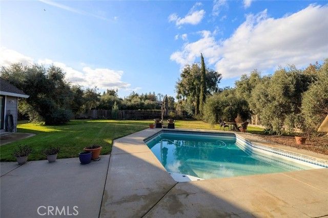 1674 Knoll Court, Merced, CA 95340