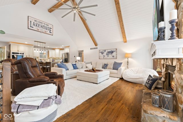 7701 Center Lake Road, Nineveh, IN 46164