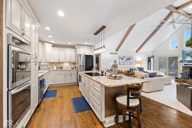 7701 Center Lake Road, Nineveh, IN 46164