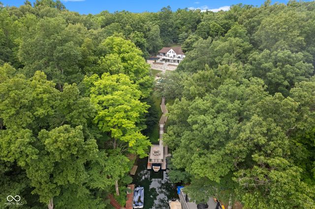 7701 Center Lake Road, Nineveh, IN 46164