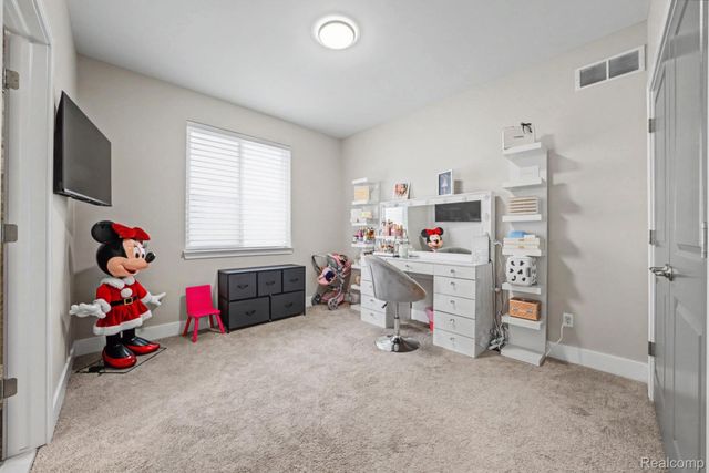 19853 Chase Drive, Macomb Township, MI 48042