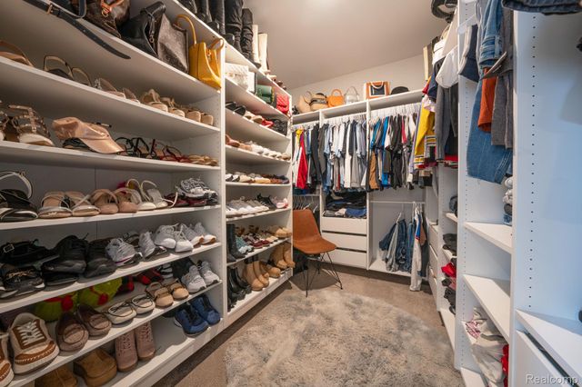 19853 Chase Drive, Macomb Township, MI 48042