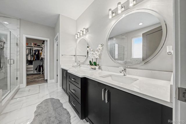 19853 Chase Drive, Macomb Township, MI 48042