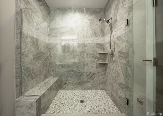 19853 Chase Drive, Macomb Township, MI 48042