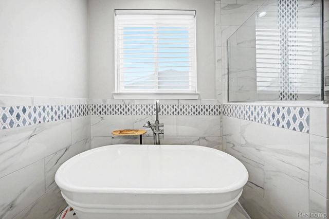 19853 Chase Drive, Macomb Township, MI 48042