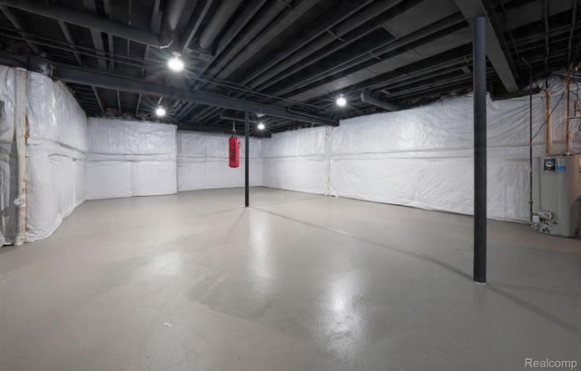 19853 Chase Drive, Macomb Township, MI 48042