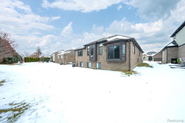 19853 Chase Drive, Macomb Township, MI 48042