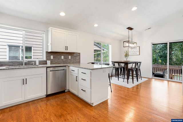 3426 Edward Dr SE, Salem, OR 97302