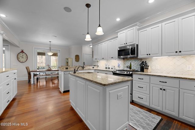 4504 Celadon Lane, New Bern, NC 28562