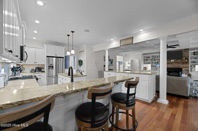 4504 Celadon Lane, New Bern, NC 28562