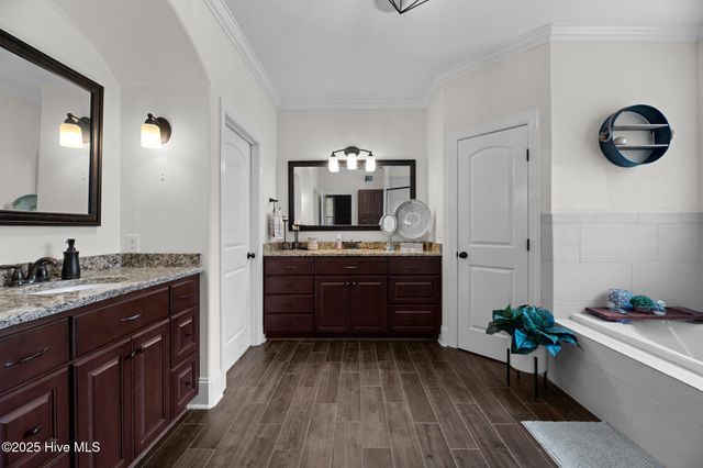 4504 Celadon Lane, New Bern, NC 28562