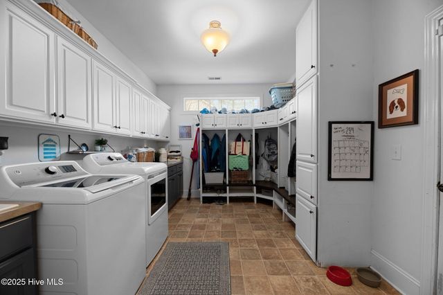 4504 Celadon Lane, New Bern, NC 28562