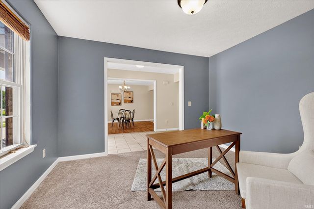 3900 Kyverdale Drive, Lafayette, IN 47909