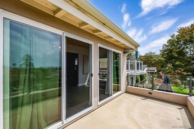 2114 Diamond St, San Diego, CA 92109