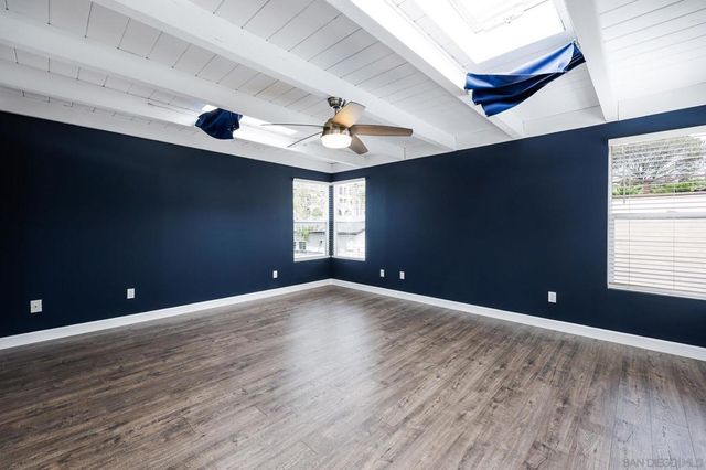 2114 Diamond St, San Diego, CA 92109