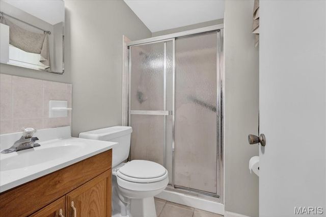 77 Ruth Drive, St Charles, MO 63301
