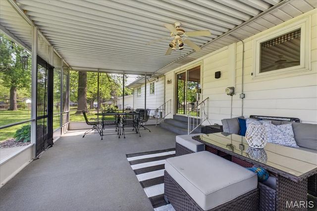 77 Ruth Drive, St Charles, MO 63301