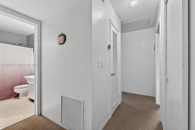 412 S Luna Court 11, Hollywood, FL 33021