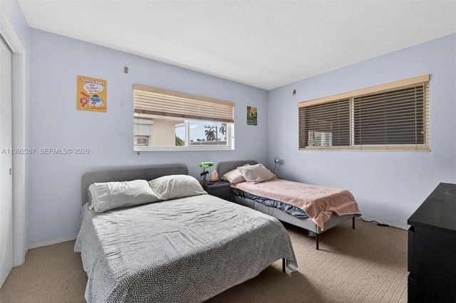 412 S Luna Court 11, Hollywood, FL 33021