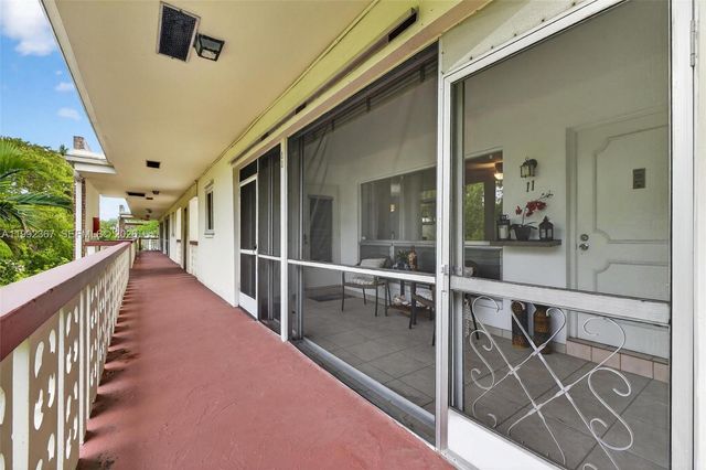 412 S Luna Court 11, Hollywood, FL 33021