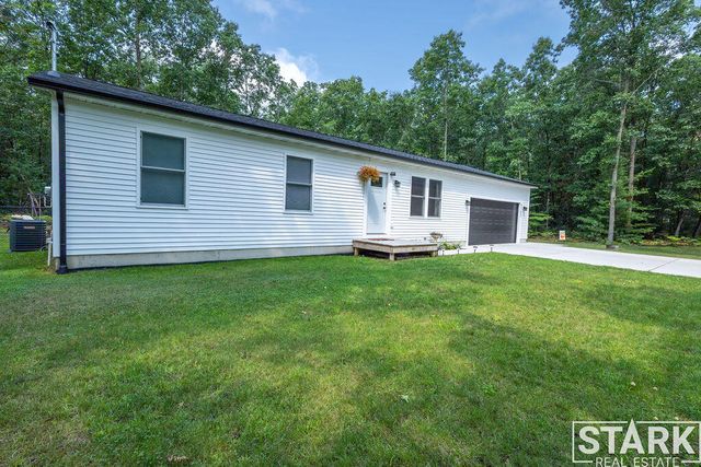 6305 Kedzie Road, Twin Lake, MI 49457