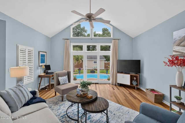 103 Inlet Court, Hampstead, NC 28443