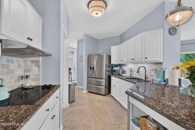 103 Inlet Court, Hampstead, NC 28443