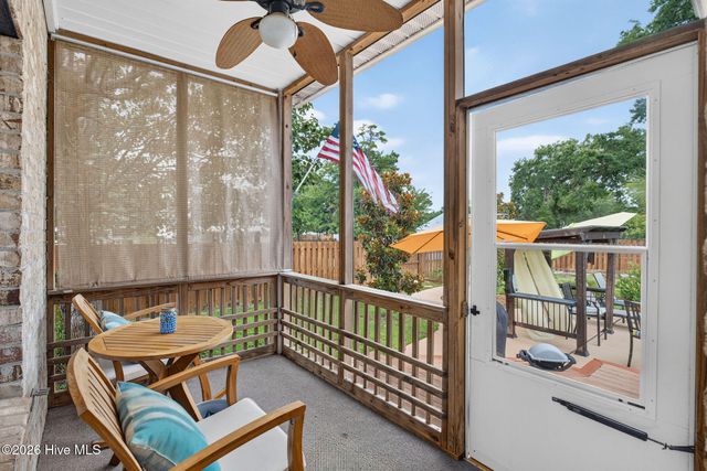 103 Inlet Court, Hampstead, NC 28443