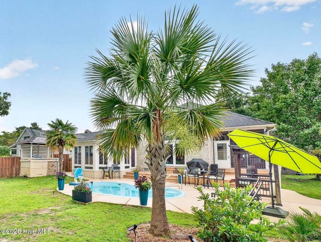 103 Inlet Court, Hampstead, NC 28443