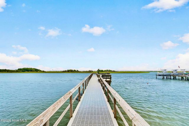 103 Inlet Court, Hampstead, NC 28443