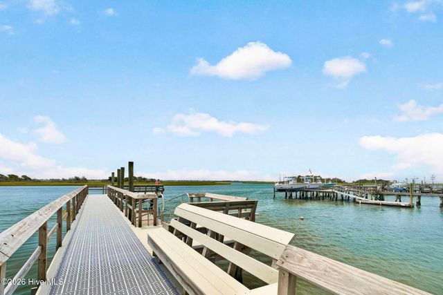 103 Inlet Court, Hampstead, NC 28443