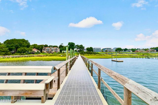 103 Inlet Court, Hampstead, NC 28443