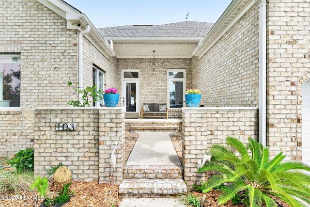 103 Inlet Court, Hampstead, NC 28443