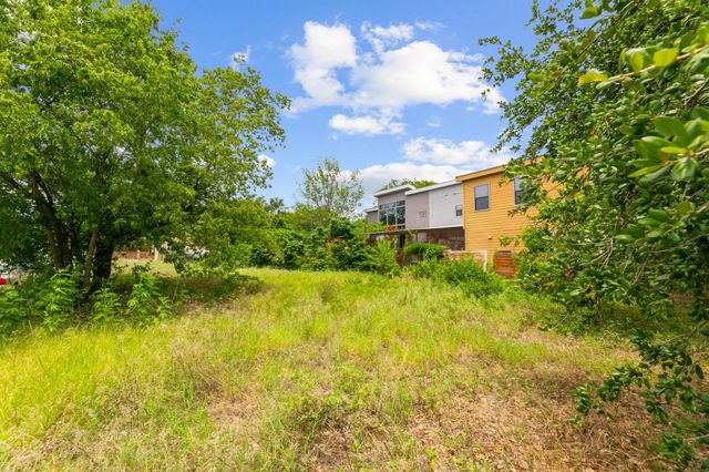 1303 Alamo ST, Austin, TX 78702