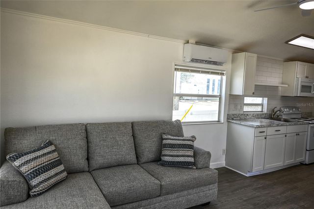 6720 PARK BOULEVARD N 1, Pinellas Park, FL 33781