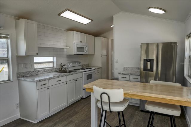 6720 PARK BOULEVARD N 1, Pinellas Park, FL 33781