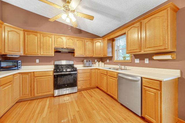 250 Hawthorne Court, Hobart, IN 46342