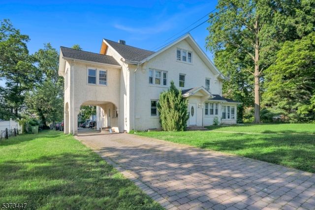 216 W 6Th Ave, Roselle Boro, NJ 07203