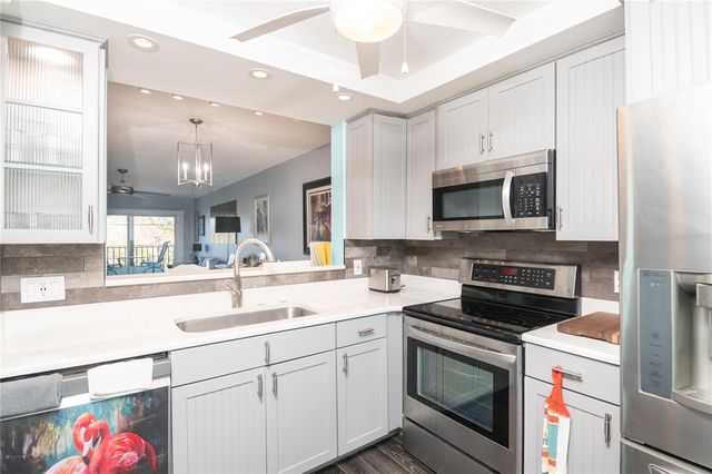 1430 HEATHER RIDGE BOULEVARD 202, Dunedin, FL 34698