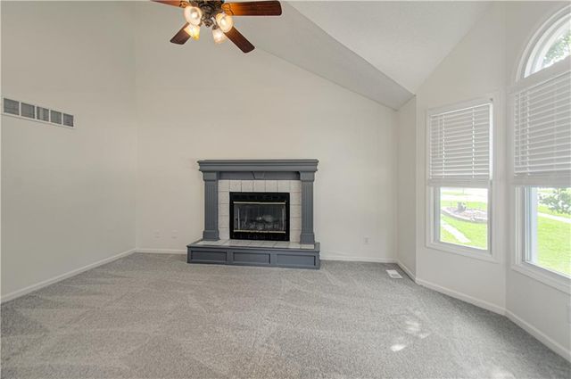14105 LORA Street, Smithville, MO 64089