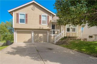 14105 LORA Street, Smithville, MO 64089