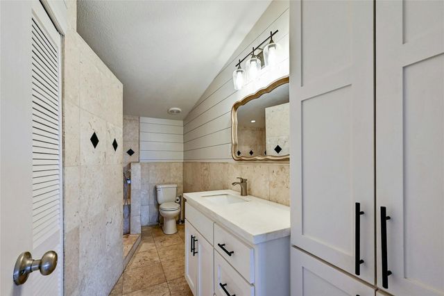 22515 Felicia DR, Spicewood, TX 78669