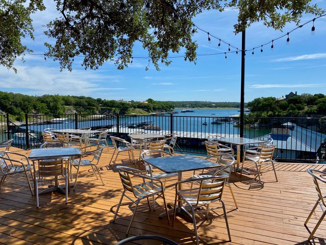 22515 Felicia DR, Spicewood, TX 78669