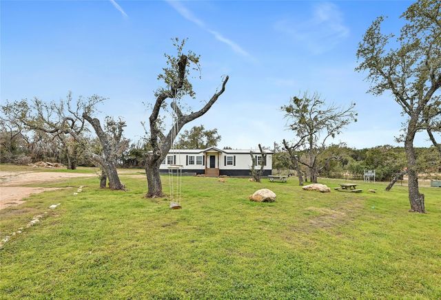 22515 Felicia DR, Spicewood, TX 78669