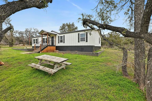 22515 Felicia DR, Spicewood, TX 78669