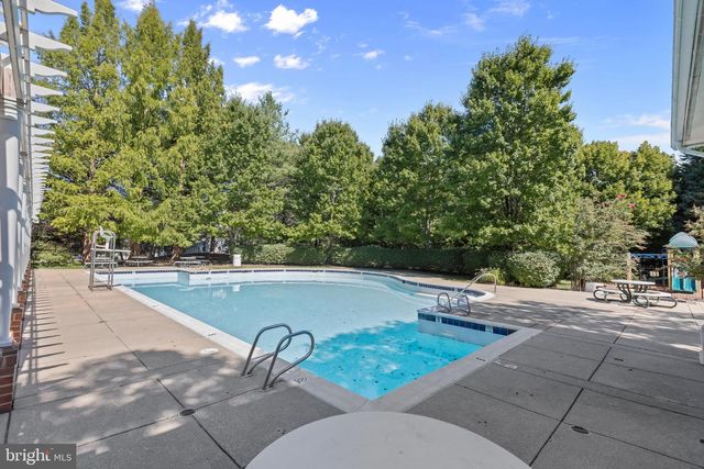 4226 HUNTSHIRE RD, Randallstown, MD 21133