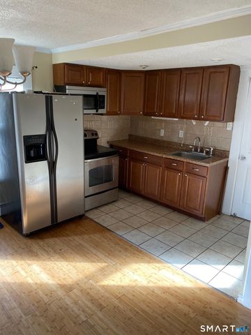 39 Holmes Avenue 2, New Britain, CT 06053