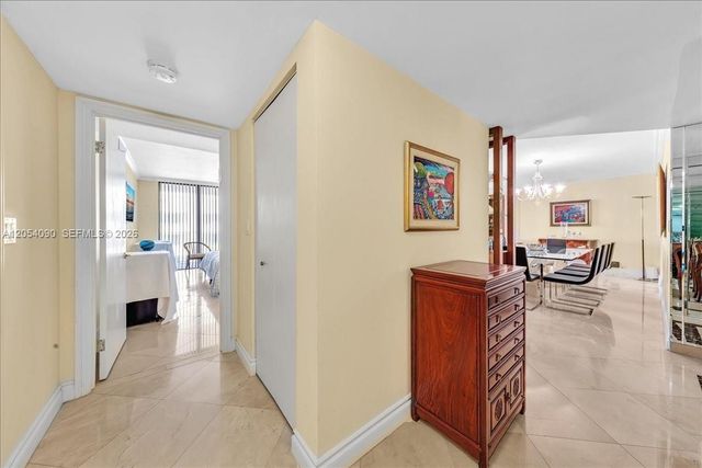 8877 Collins Ave PH-2, Surfside, FL 33154