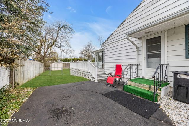9 Robertsville Road, Freehold, NJ 07728