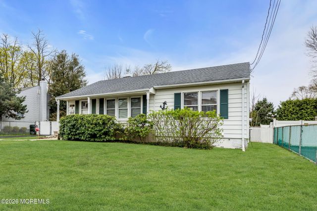 9 Robertsville Road, Freehold, NJ 07728